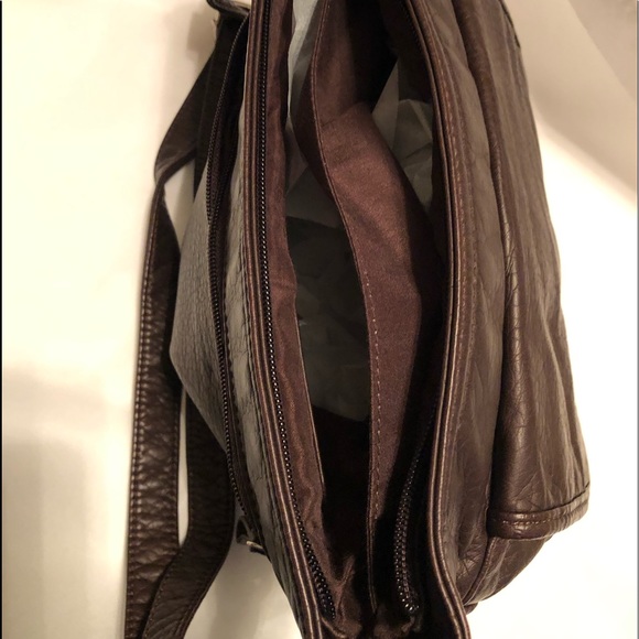 St John’s Bay Leather Shoulder Bag - Picture 4 of 7